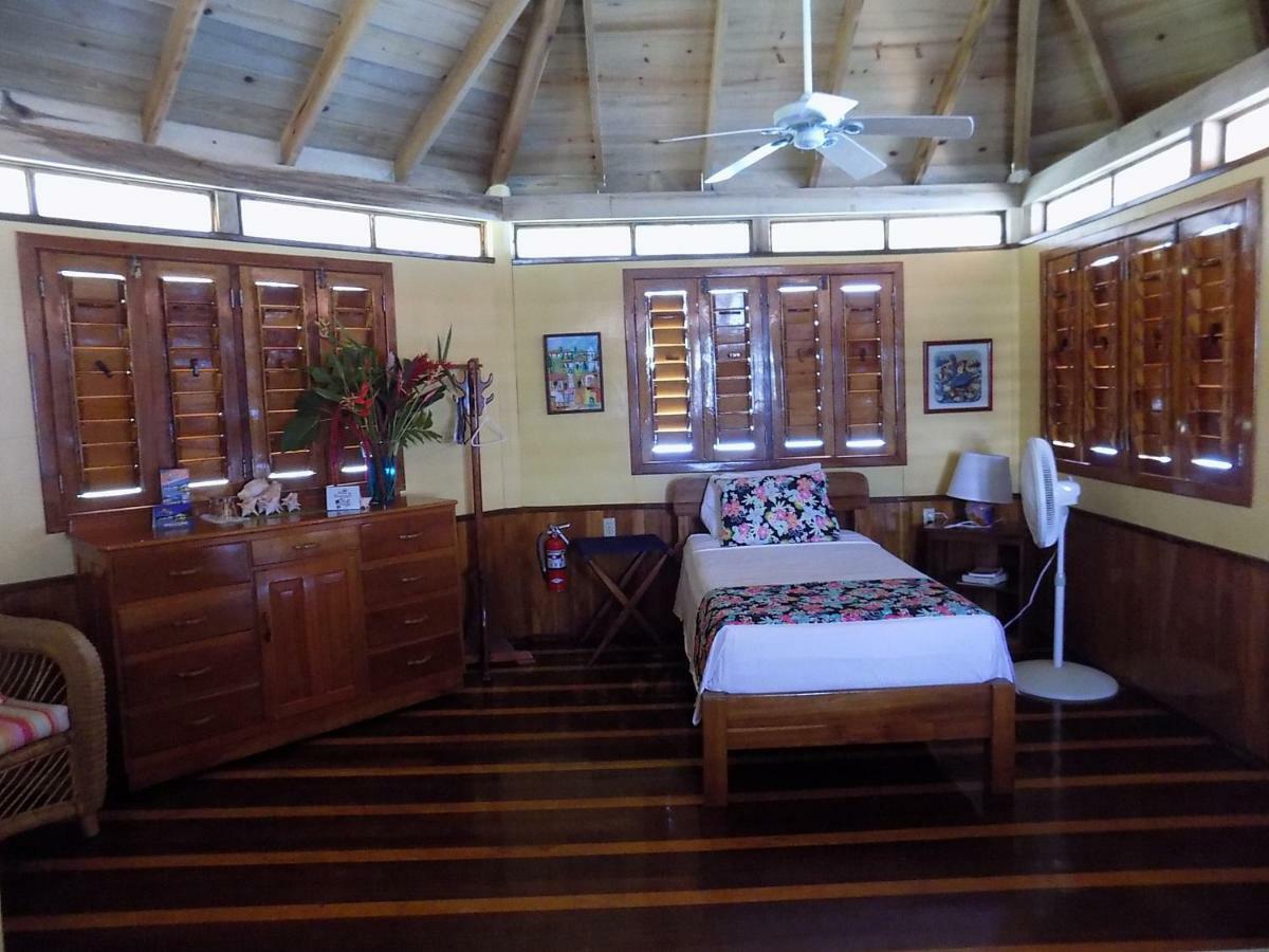 Mango Creek Lodge Port Royal Extérieur photo