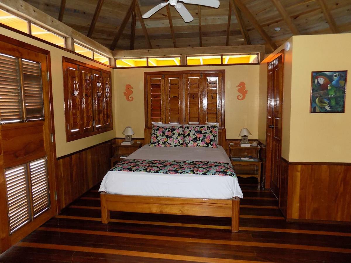 Mango Creek Lodge Port Royal Extérieur photo