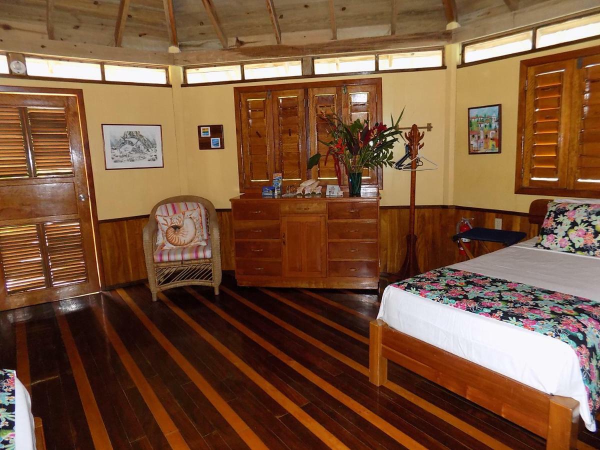 Mango Creek Lodge Port Royal Extérieur photo